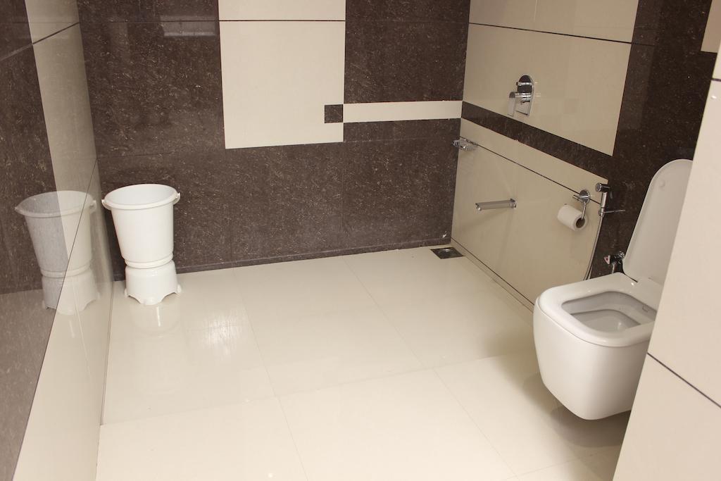 Hotel Magnum Inn Junagadh Quarto foto