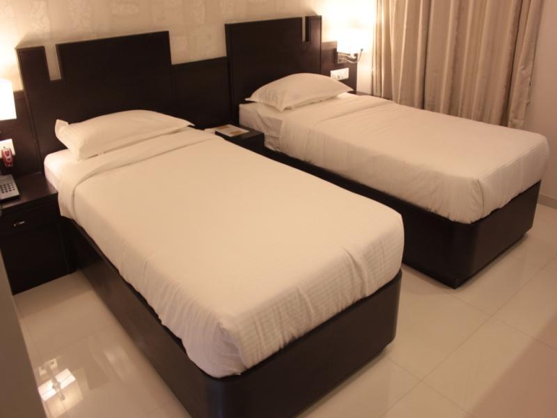 Hotel Magnum Inn Junagadh Exterior foto