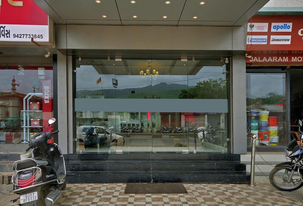 Hotel Magnum Inn Junagadh Exterior foto