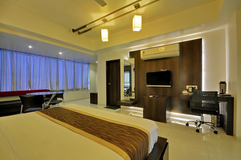 Hotel Magnum Inn Junagadh Exterior foto