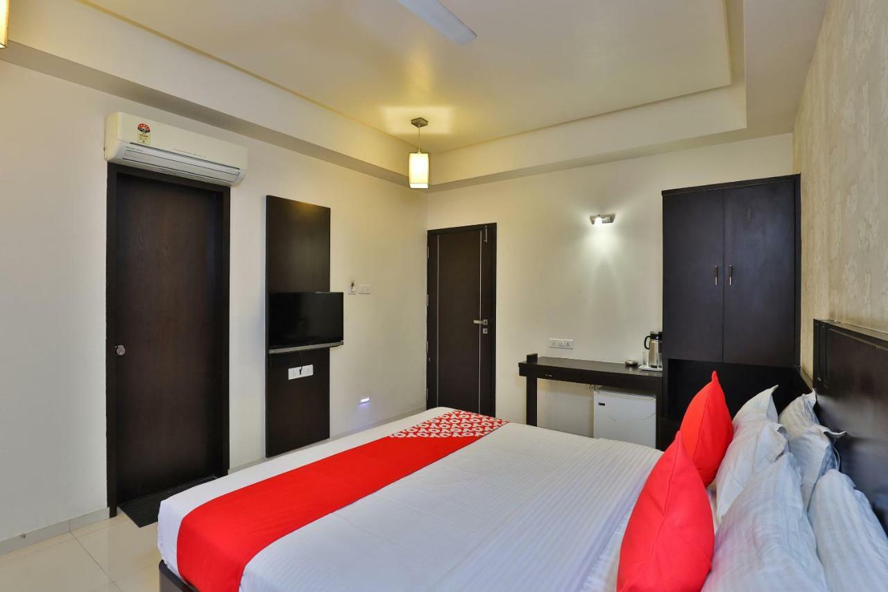Hotel Magnum Inn Junagadh Exterior foto
