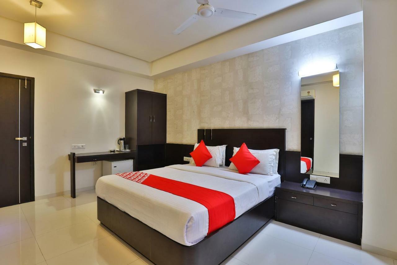 Hotel Magnum Inn Junagadh Exterior foto