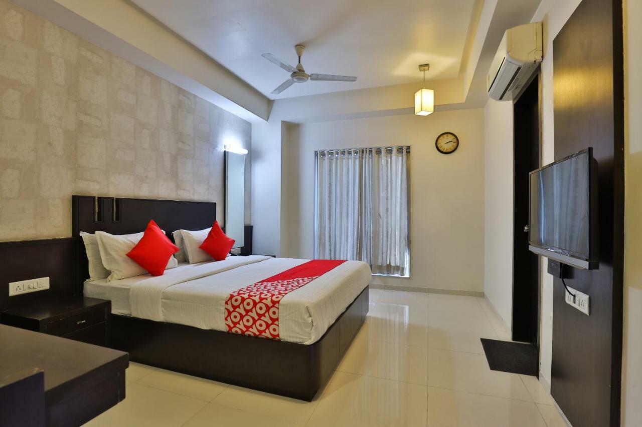 Hotel Magnum Inn Junagadh Exterior foto